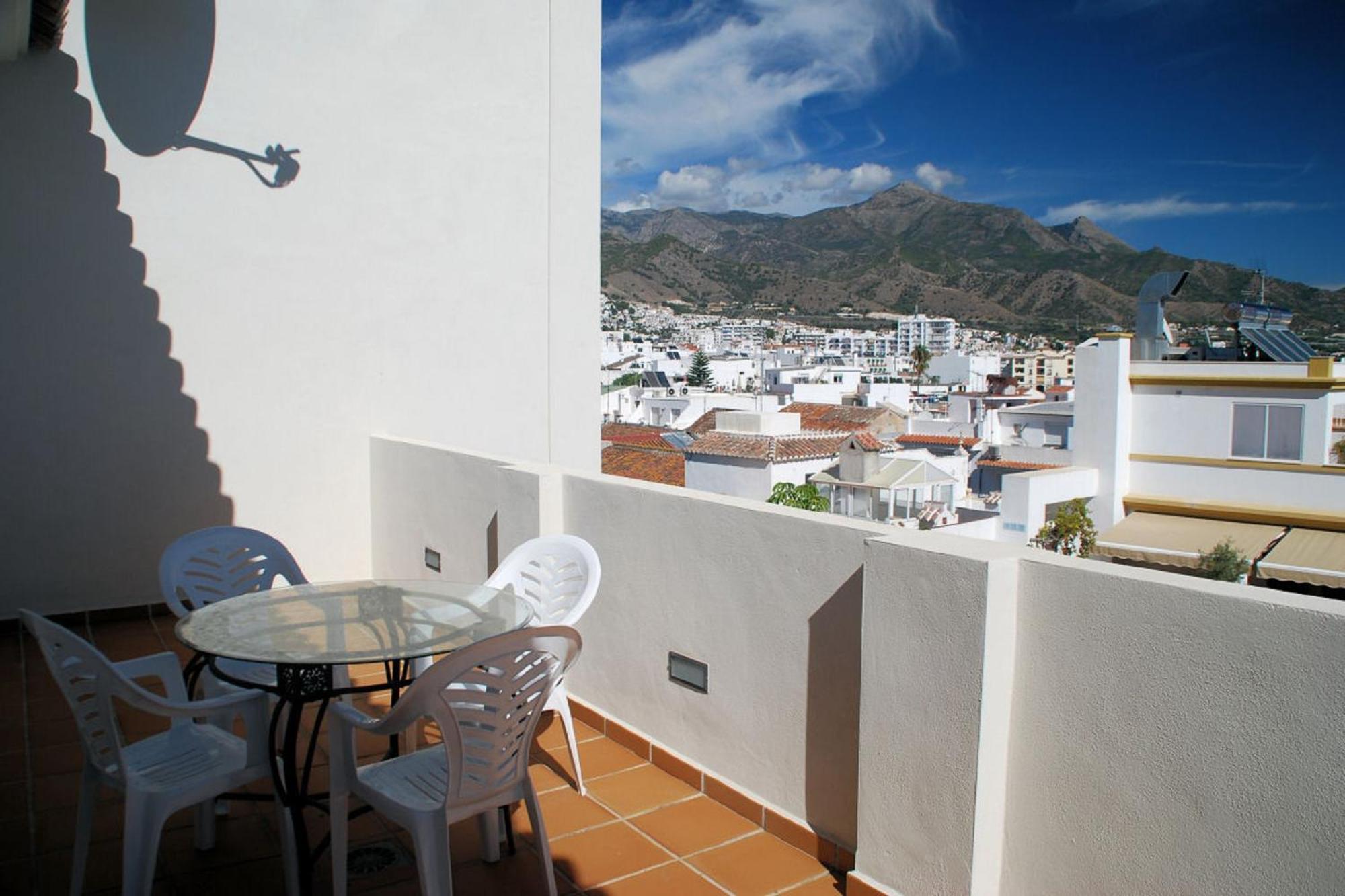 Apartamentos Plaza Nerja Eksteriør billede