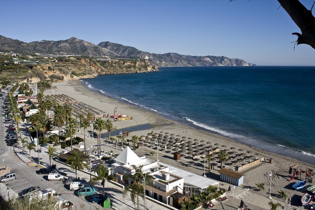 Apartamentos Plaza Nerja Eksteriør billede