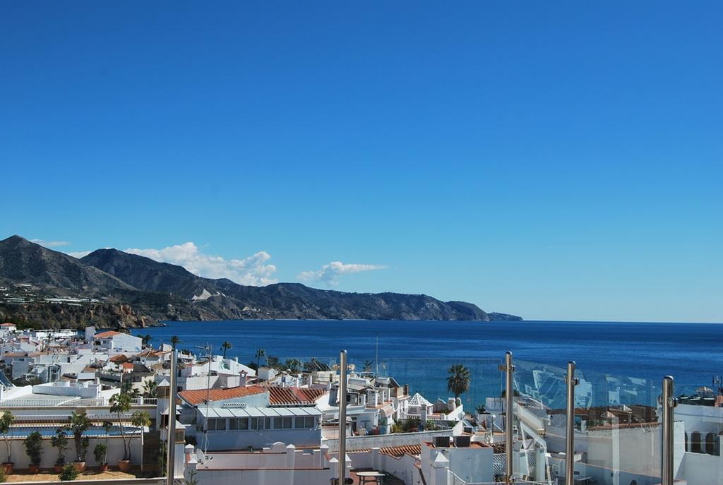 Apartamentos Plaza Nerja Eksteriør billede