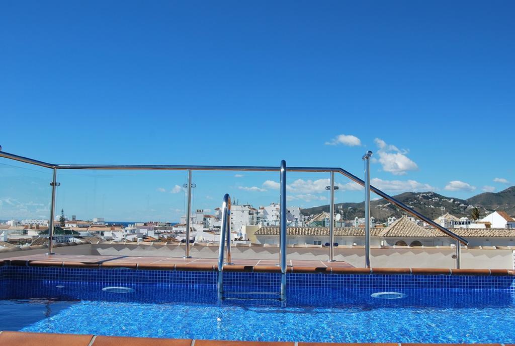 Apartamentos Plaza Nerja Eksteriør billede